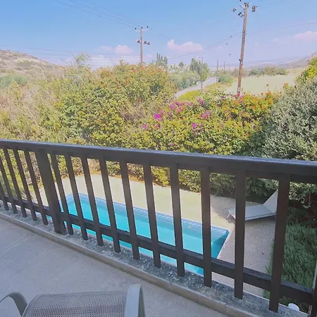 Michalis Villa Pissouri